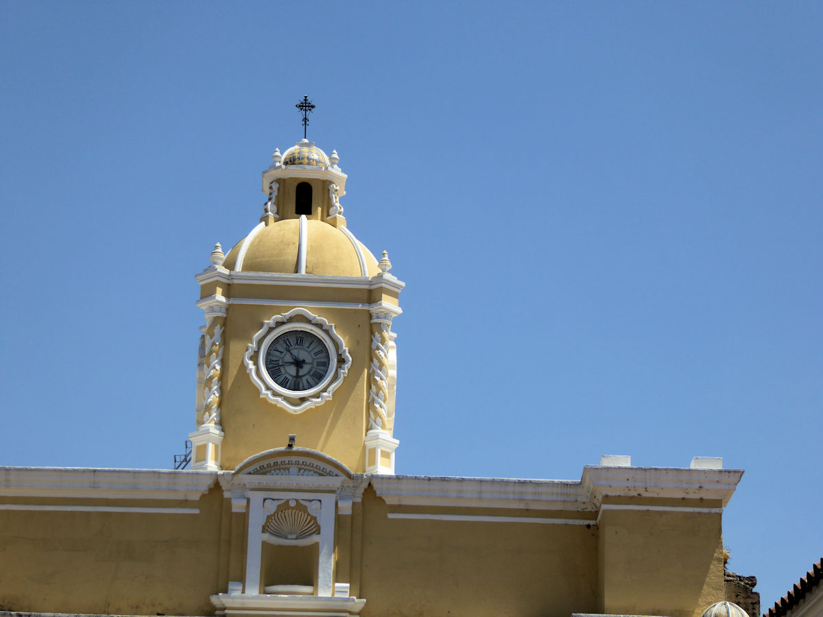 Reloj del arco de Santa Catalina, Antigua, Guatemala