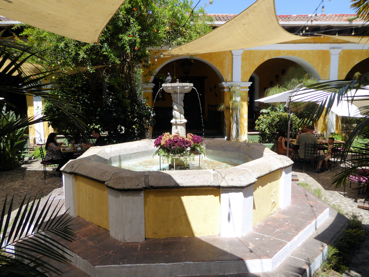 Hotel y restaurante del convento de Santa Catalina, Antigua, Guatemala