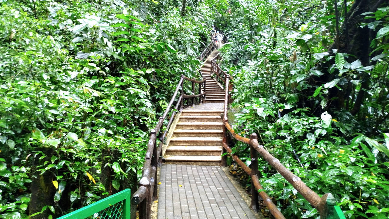 Escalera de la Cascada Fortuna