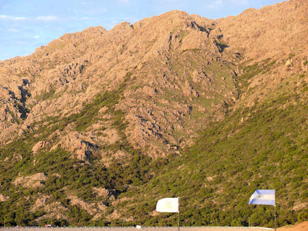 Dique Piscu Yaco (antes Sepultura) Cortaderas, provincia de San Luis, Argentina