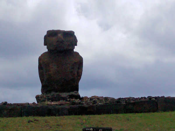 Moai en la Isla de Pascua o Rapa Nui, Chile