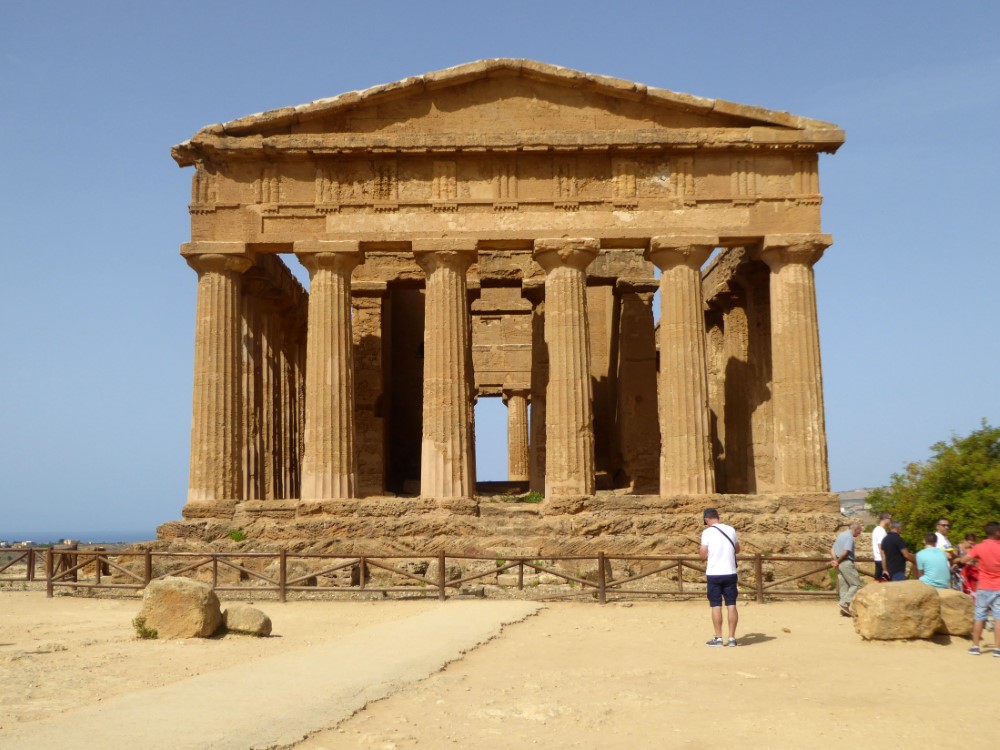 Templo de la Conordia, Valle de los templos, Agrigento, Sicilia, Italia