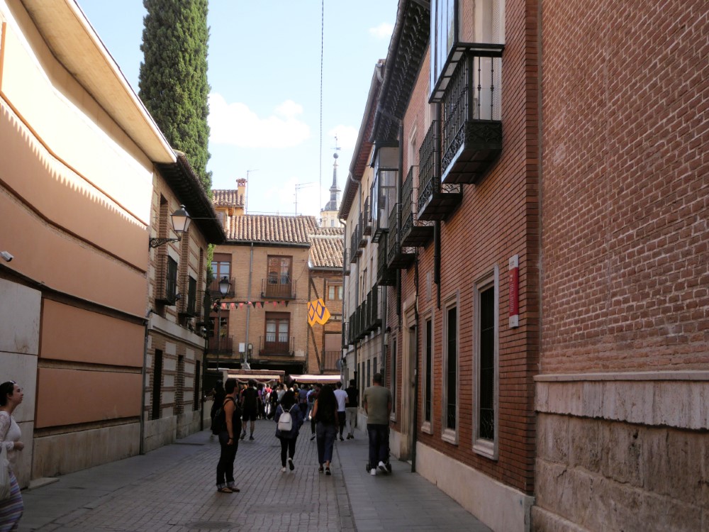 Calle de Alcalá de Henares, España