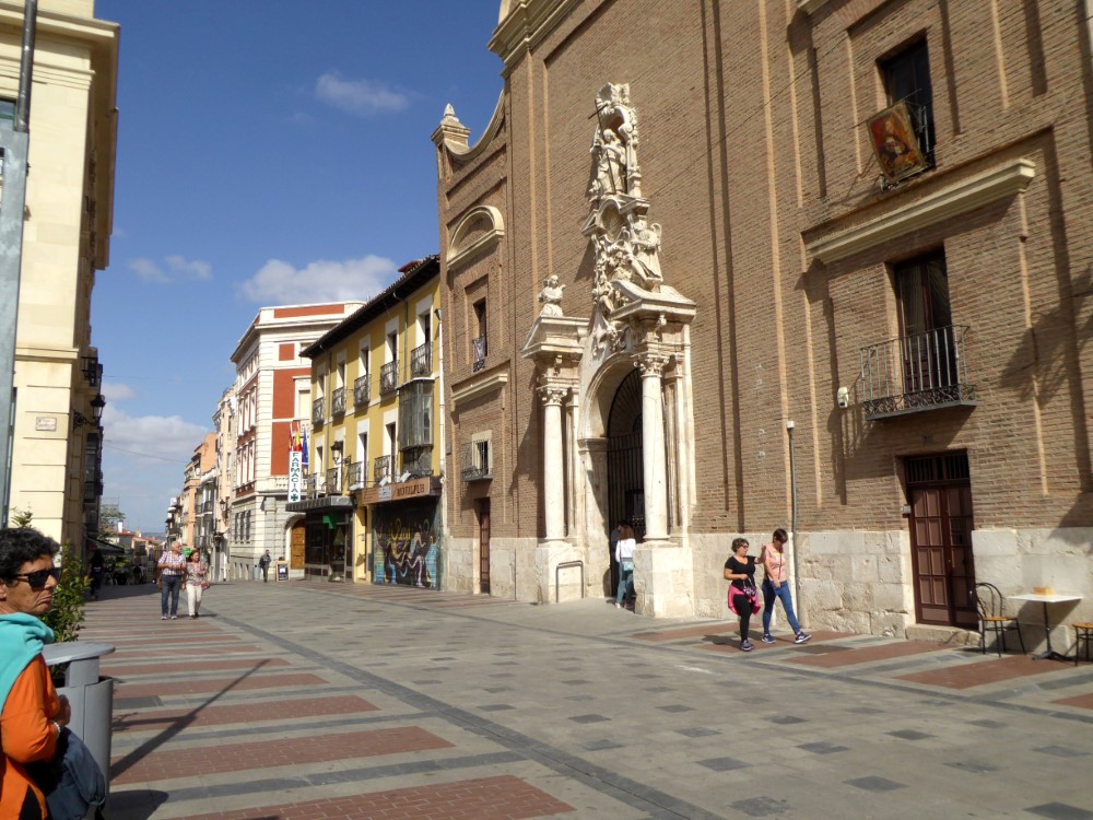 Calle de Alcalá de Henares, España