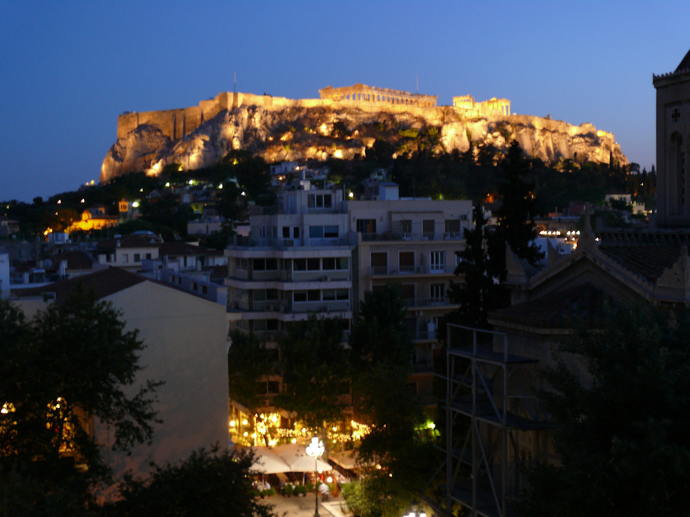 La Acrópolis por la noche, Atenas, Grecia