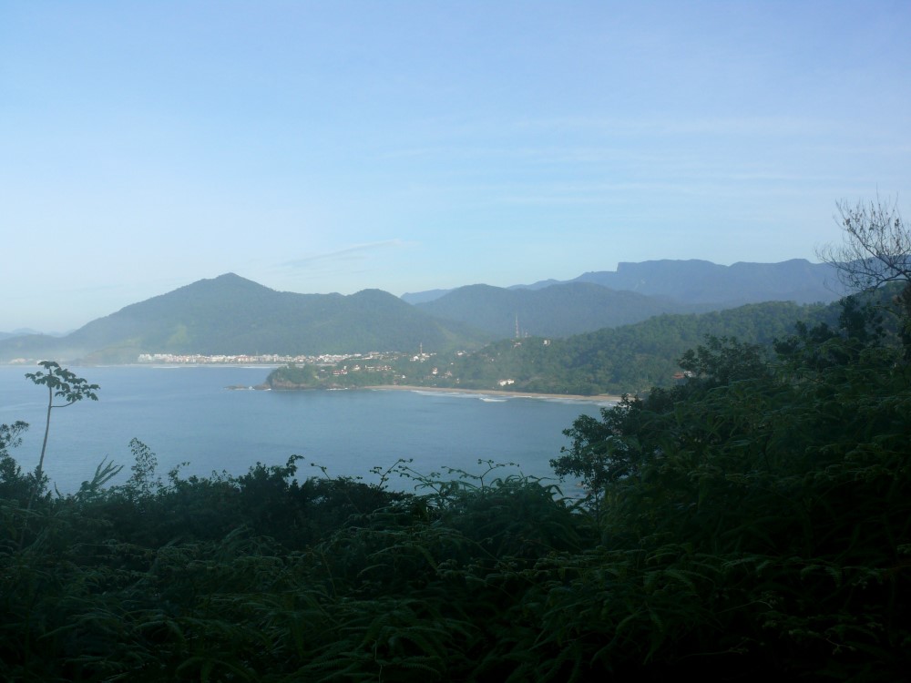 Praia Grande desde la Ponta do Baguarí, Ubatuba, San Pablo, Brasil
