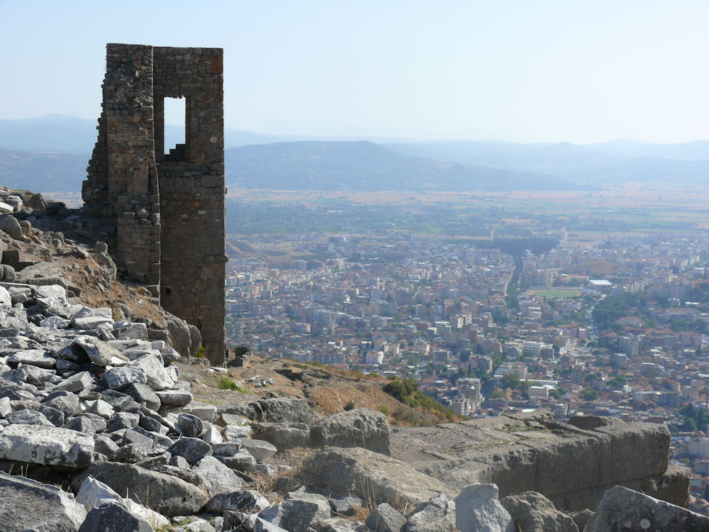Ciudad de Bergama desde la Acrópolis, Turquía