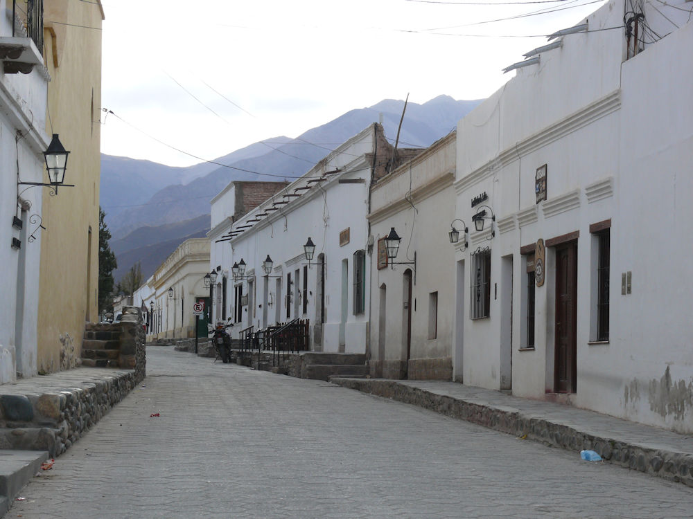 Calle de Cachi, provincia de Salta, Argentina