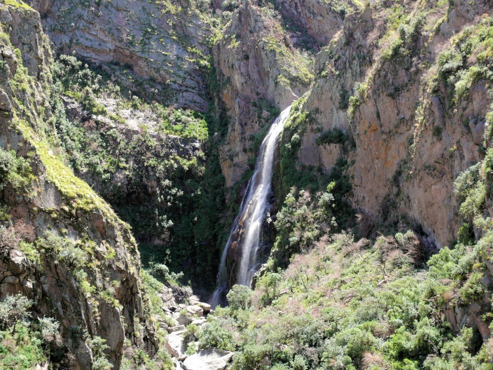 Salto de los Cóndores (Chorro Grande), Cortaderas, Provincia de San Luis, Argentina
