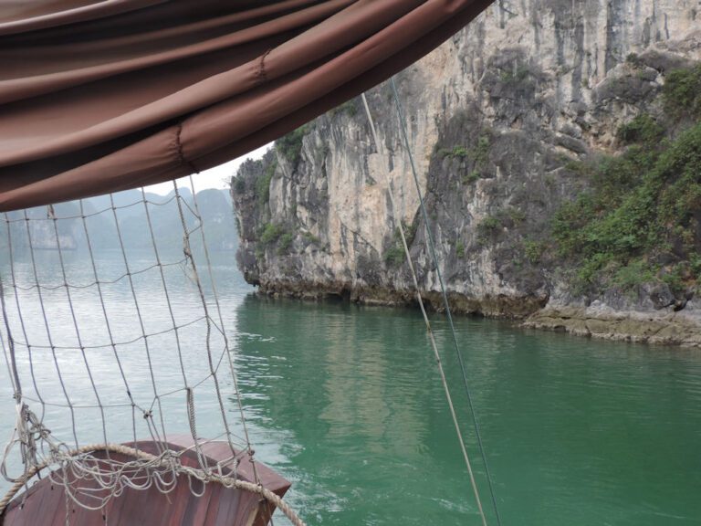 Baía de Halong, Vietnã