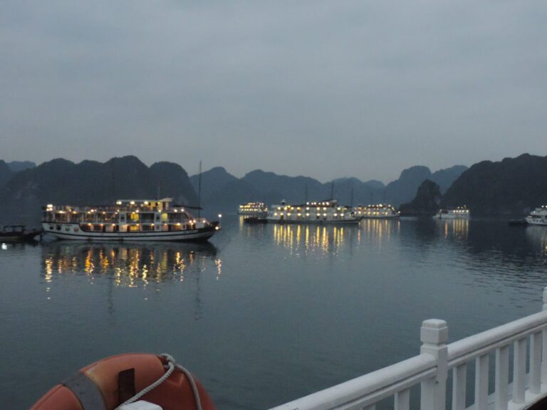 Bahia de Halong, Vietnam