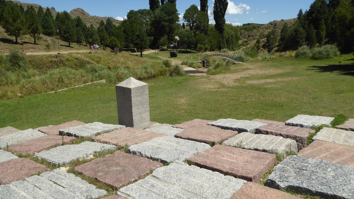 Damero de piedra , La Carolina, Sierras de San Luis, Provincia de San Luis, Argentina
