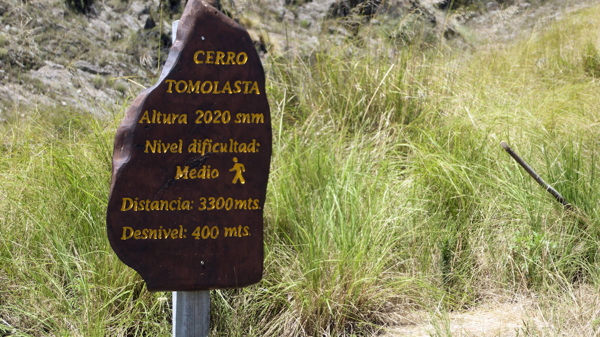 Acceso al cerro Tomolasta, La Carolina, Sierras de San Luis, Provincia de San Luis, Argentina