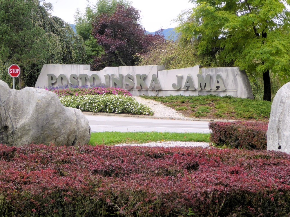 Entrada a las Grutas de Postojna, Eslovenia