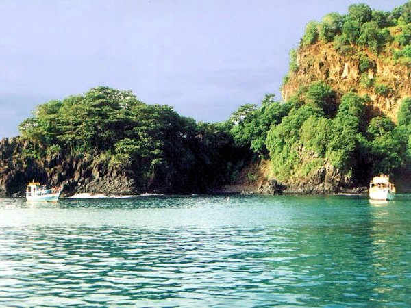 Cacimba do padre, Fernando de Noronha, Brasil