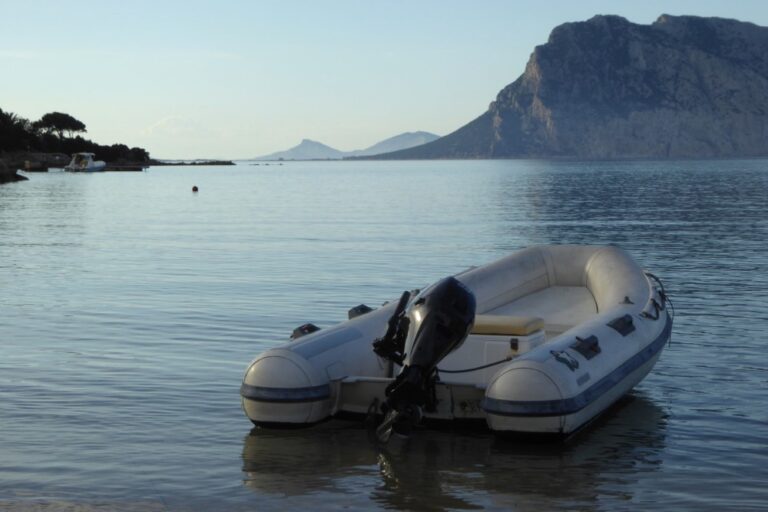 Cala Suarachia, Olbia, Cerdeña, Italia