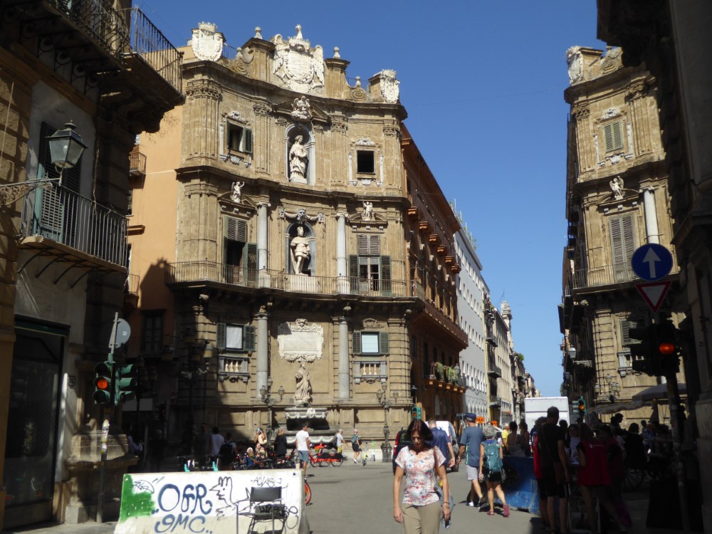 Quattro Canti, Palermo, Sicilia, Italia