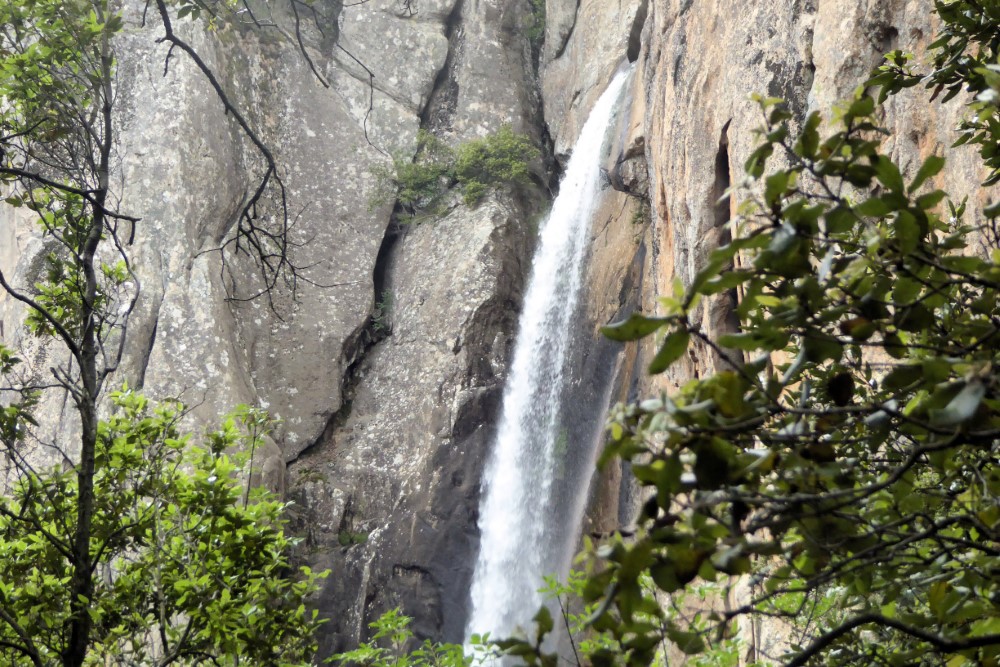 Piscia di Ghjaddu, Cascada en el Parc Naturel Corse, Córcega, Francia