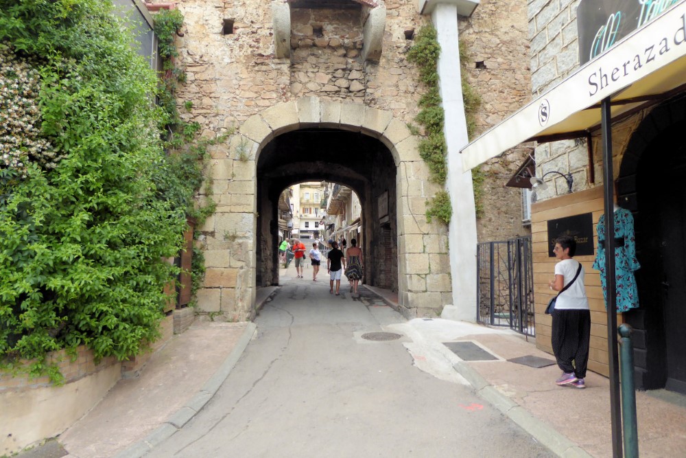 Centro histórico de Portovecchio, Córcega, Francia