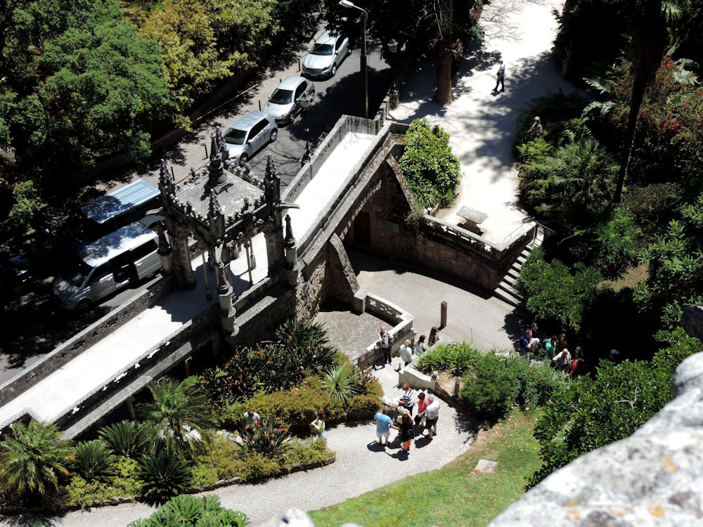 Acceso a la quinta de la Regaleira, Sintra, Portugal