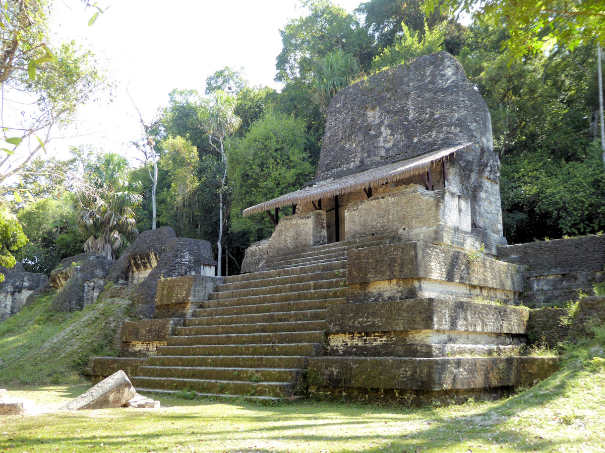 Estructura 5D - 93, Plaza de los siete templos, Tikal, Guatemala