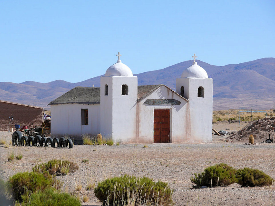Capilla en las Salinas Grandes, Provincia de Jujuy, Argentina