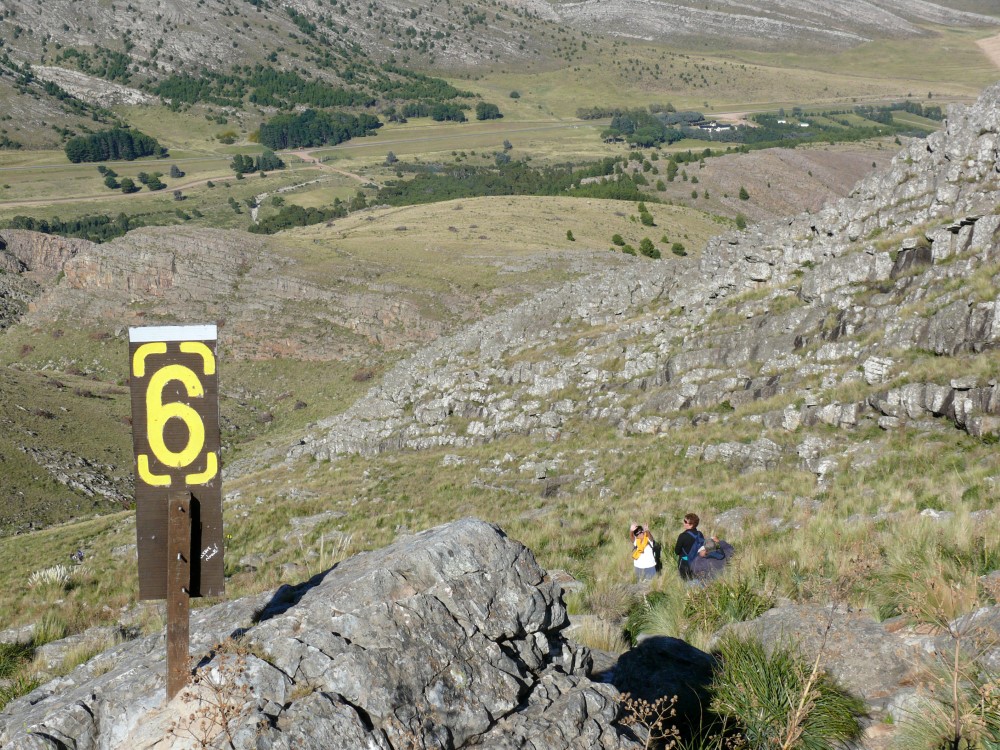 Ascenso al Cerro Ventana, Parque Provincial Ernesto Tornquist, provincia de Buenos Aires, Argentina