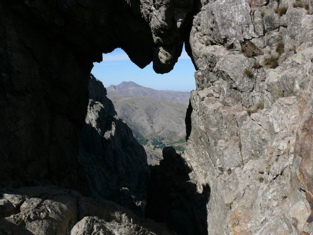 La "Ventana" del Cerro Ventana, Parque Provincial Ernesto Tornquist, provincia de Buenos Aires, Argentina